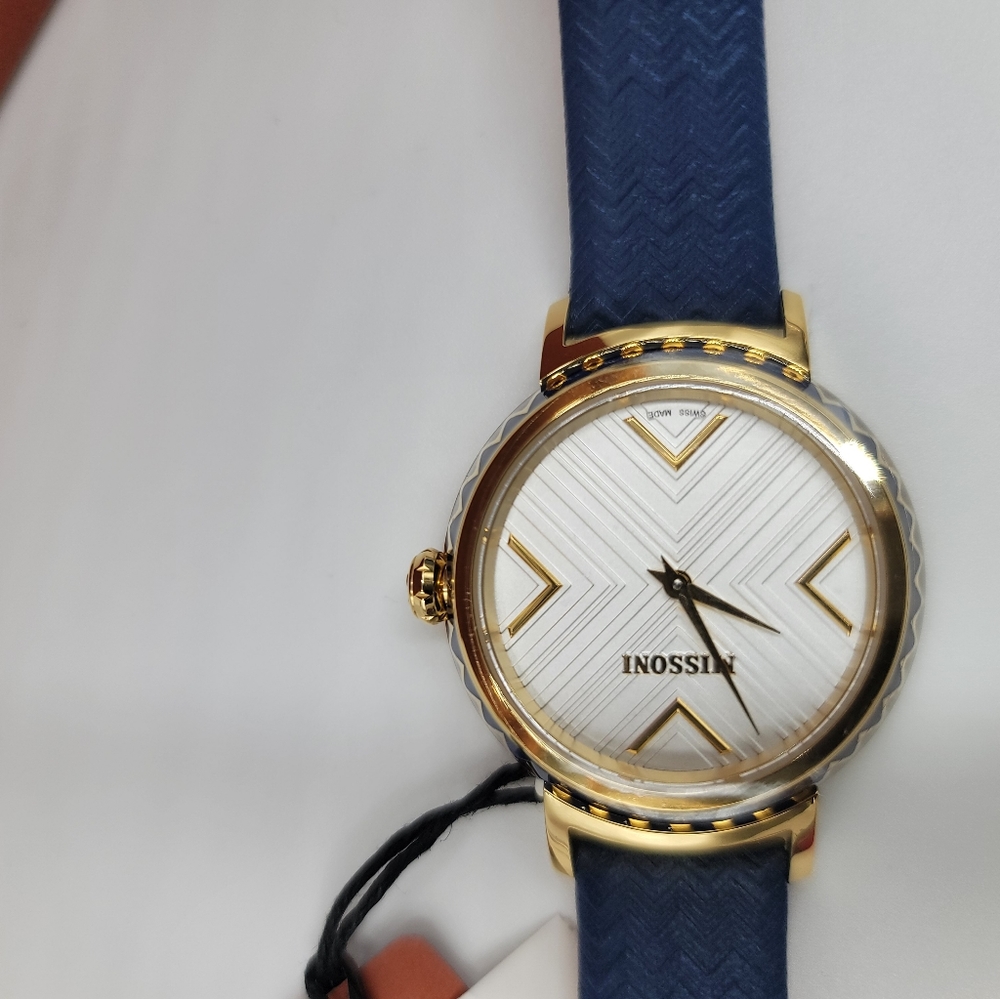 Watch - Picture 3 of 5